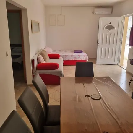 Apartment Mare - 20 M From Beach