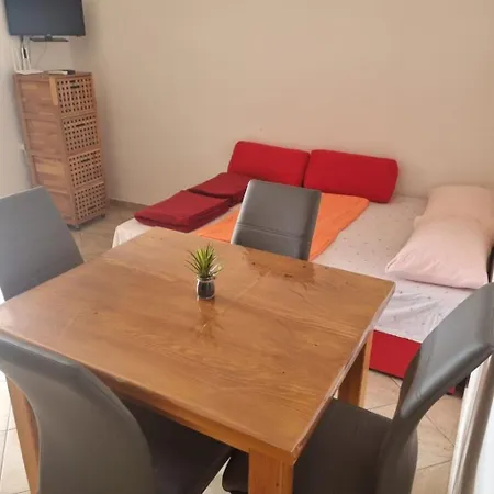 Apartment Mare - 20 M From Beach