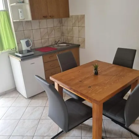 Mare - 20 M From Beach