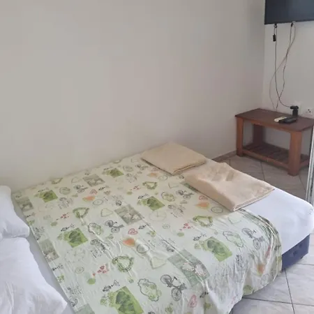 Mare - 20 M From Apartment